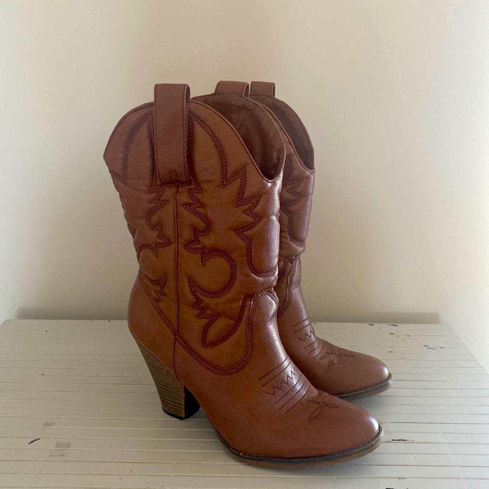 Brown Cowboy Boots Size 9